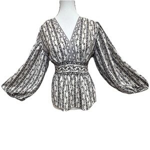 MAX STUDIO Peasant Blouse Black Ivory Floral V-Neck Smocked XS Whimsygoth *NWT